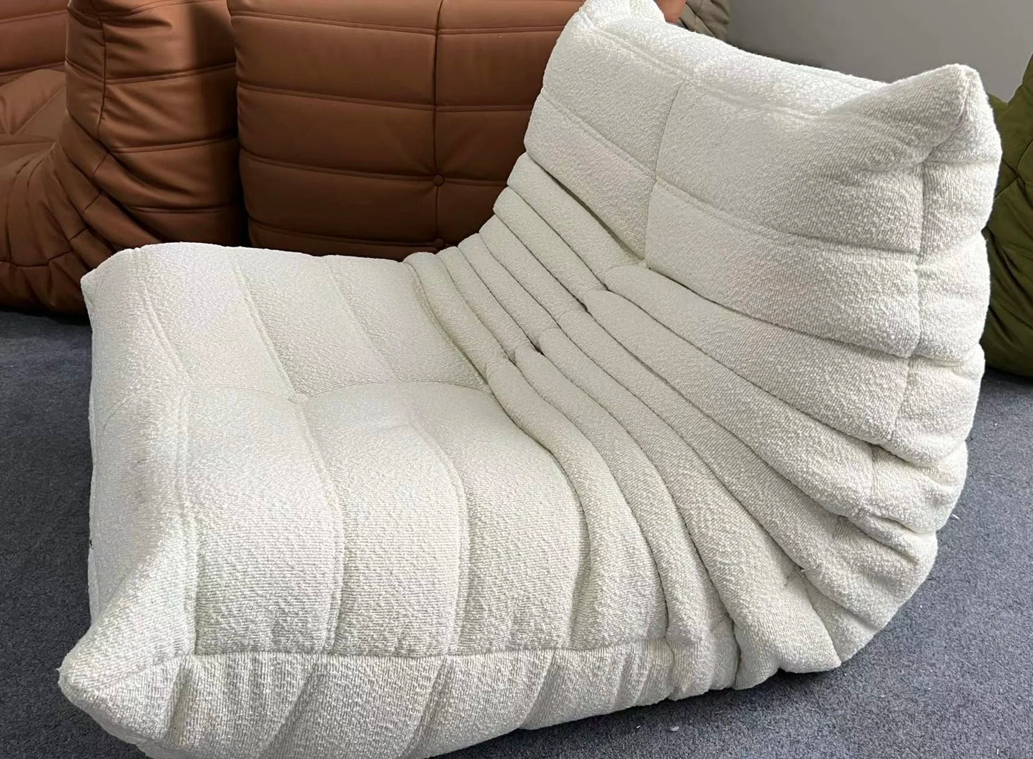 Caterpillar single sofa