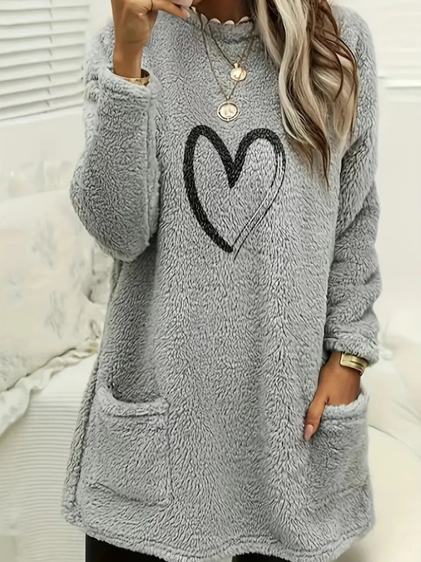 Long winter blouse, with beautiful and elegant print