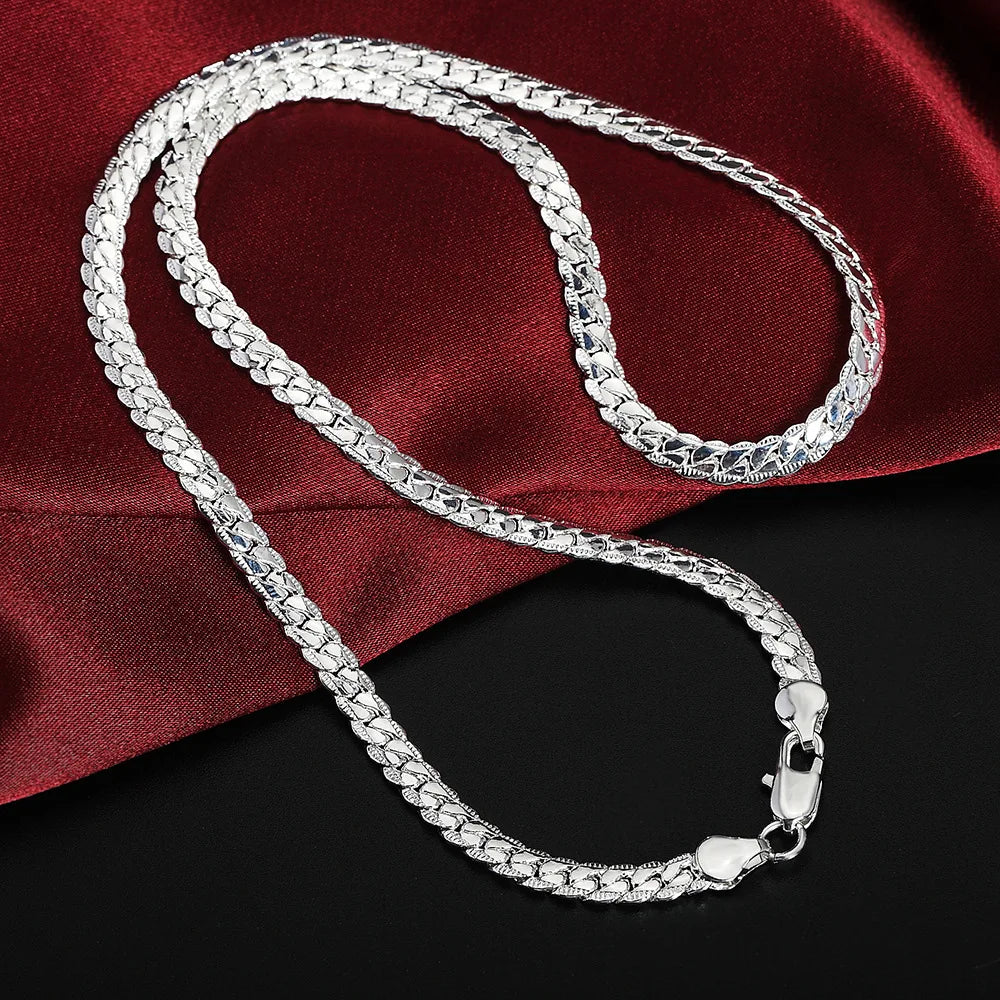 Elegant silver chain