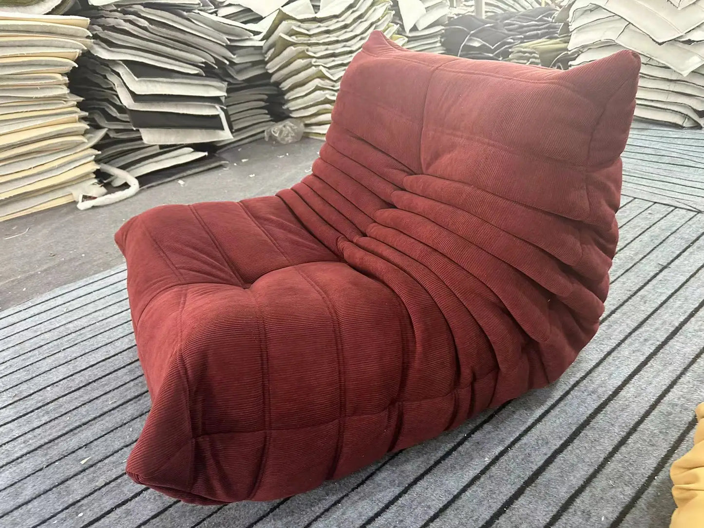 Caterpillar single sofa