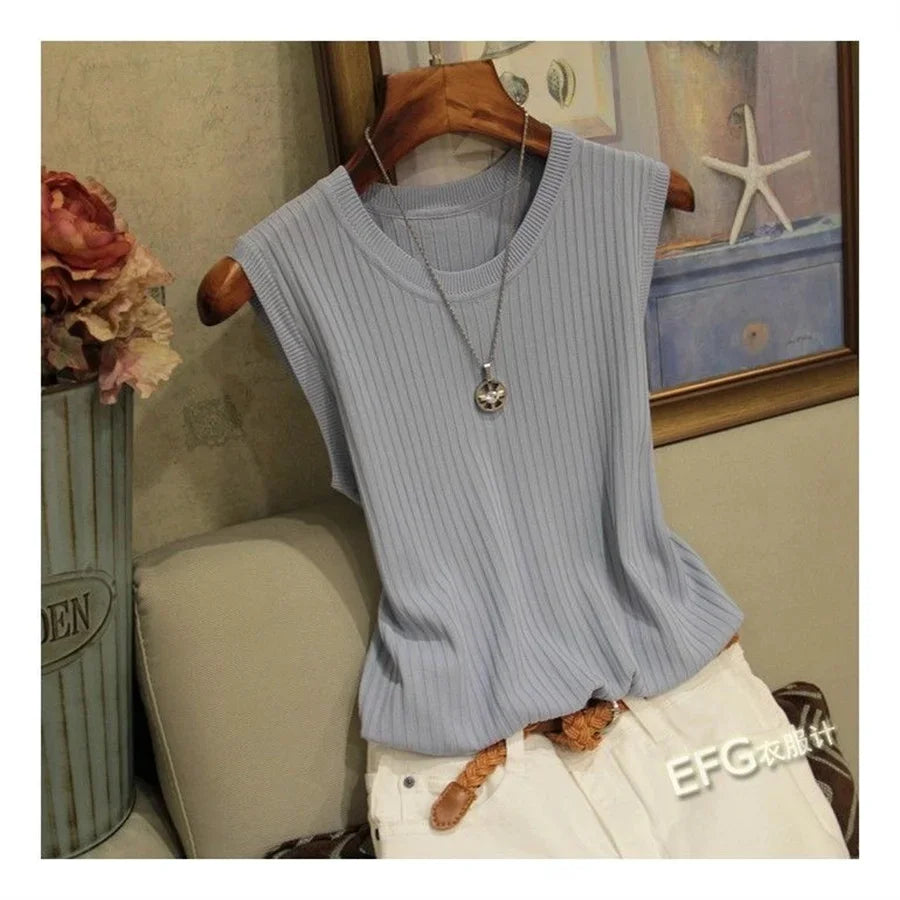 Women's sleeveless blouse