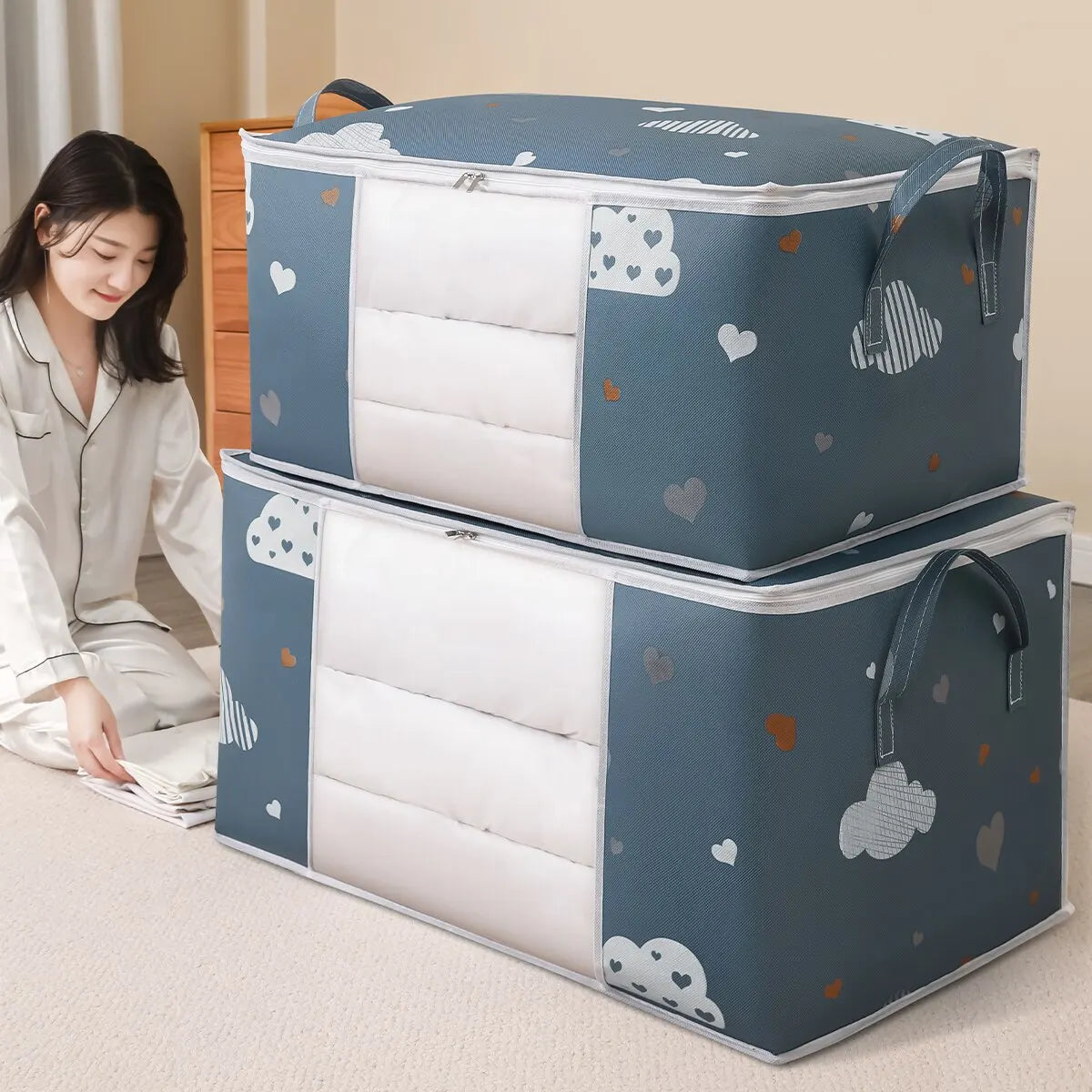 Large bag for organizing clothes