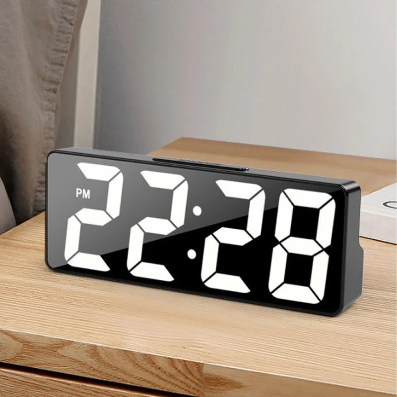 Simple digital alarm clock