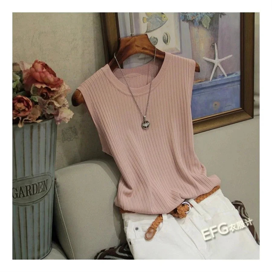 Women's sleeveless blouse