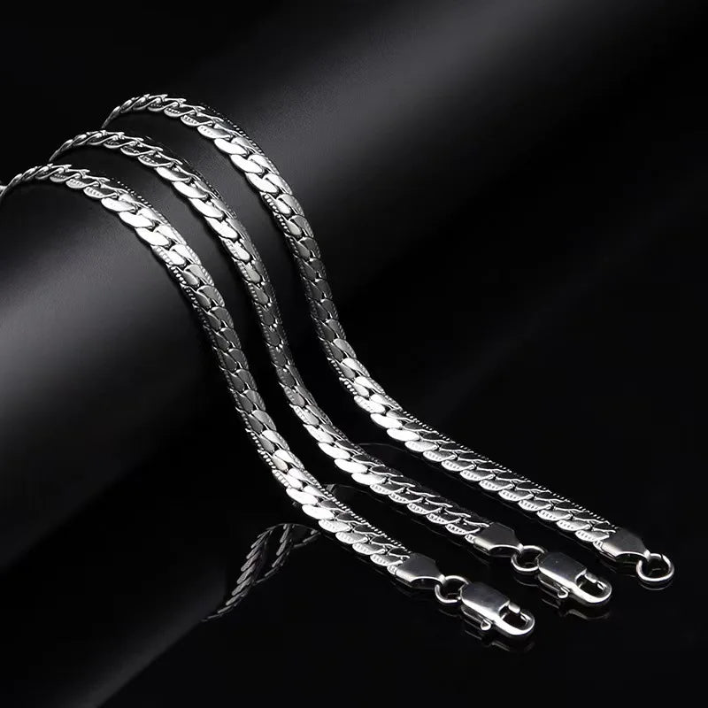 Elegant silver chain