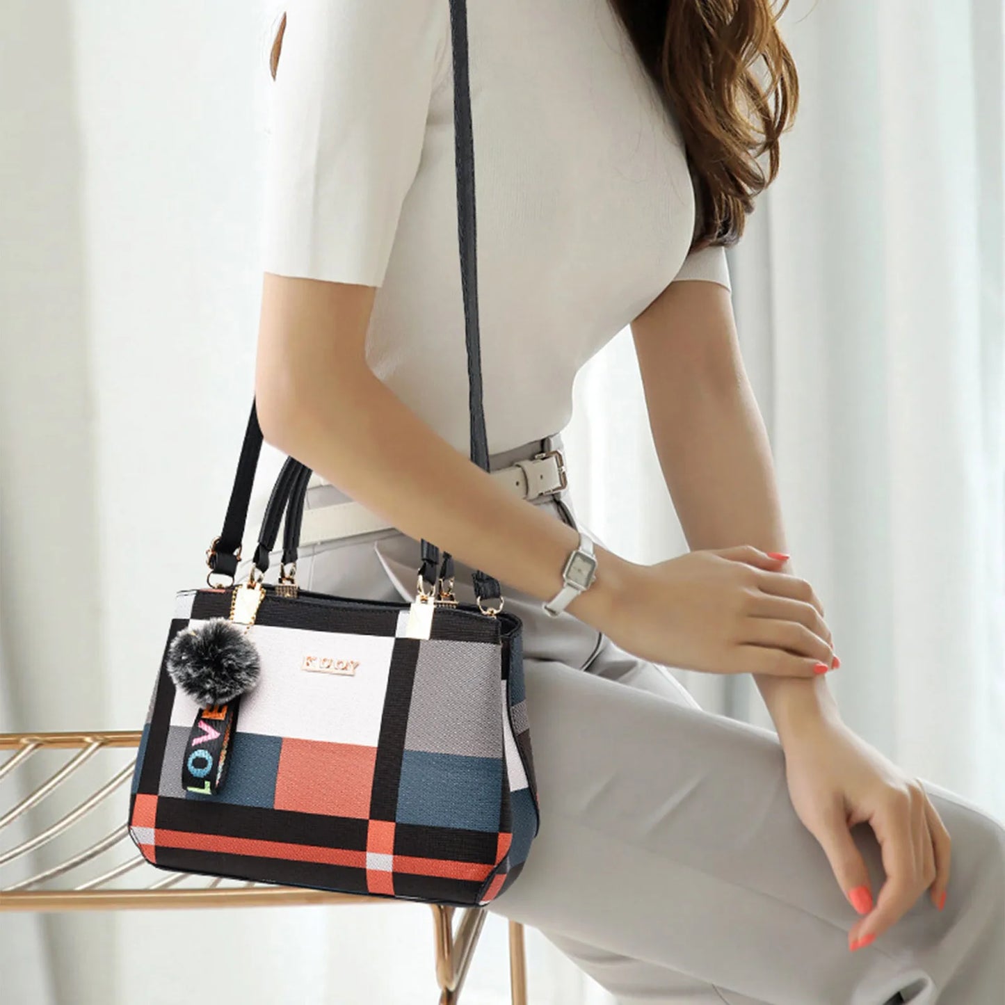 Fashionable women's bag