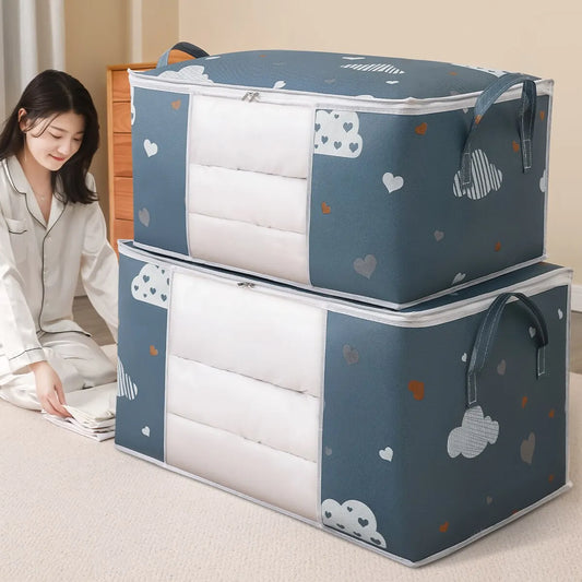 Large bag for organizing clothes