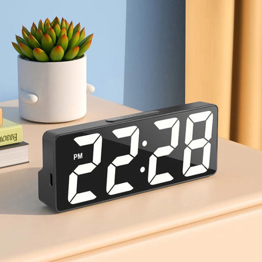 Simple digital alarm clock